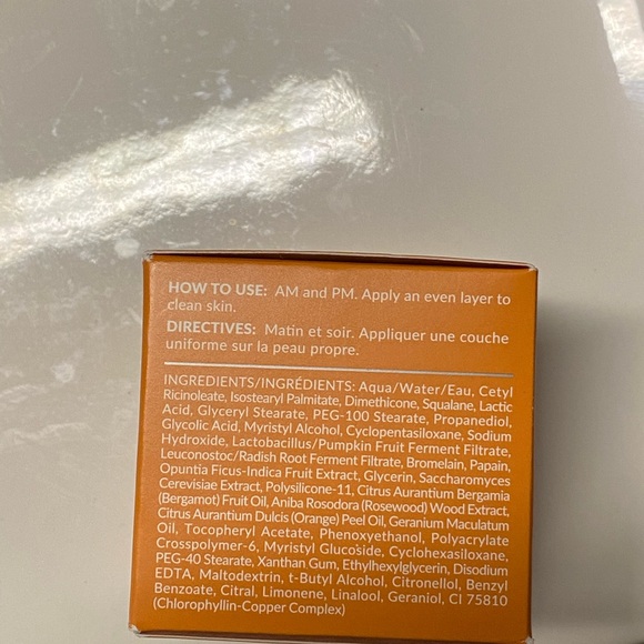 KATE SOMERVILLE EXFOLIKATE MOISTURIZER UNOPENED - Picture 5 of 5